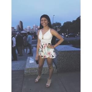 Meet your Posher, Chalona